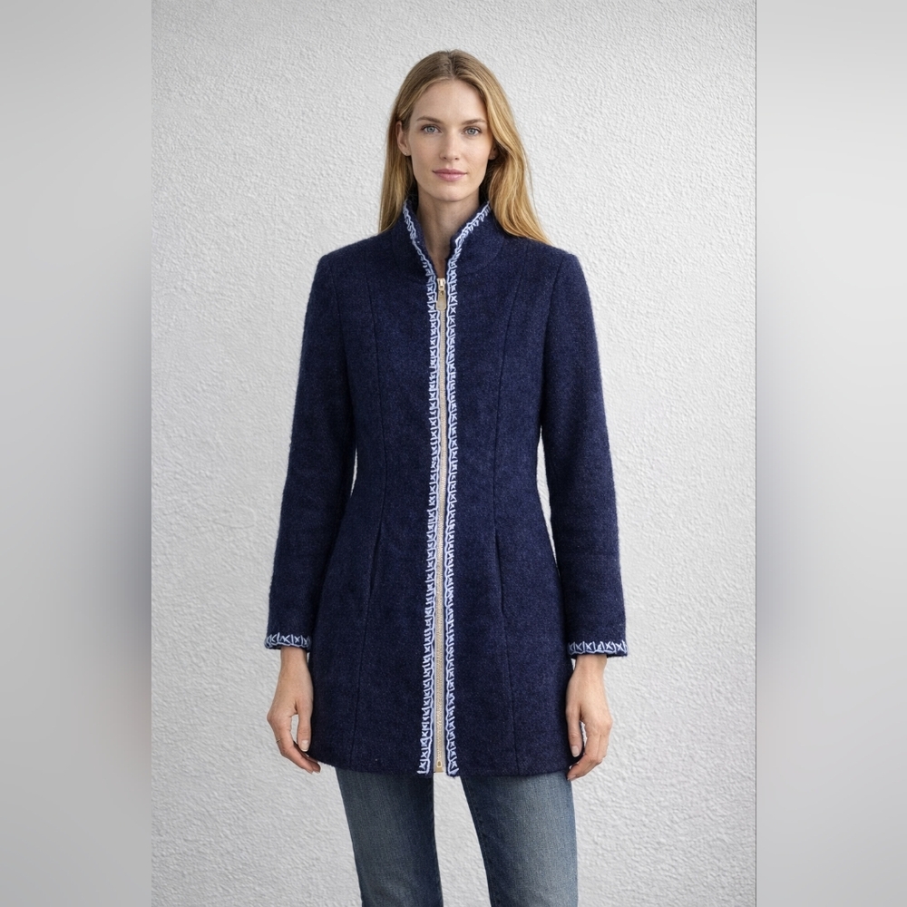 Sail to Sable Size XS Wool Purple Coat with Stitching Detailing